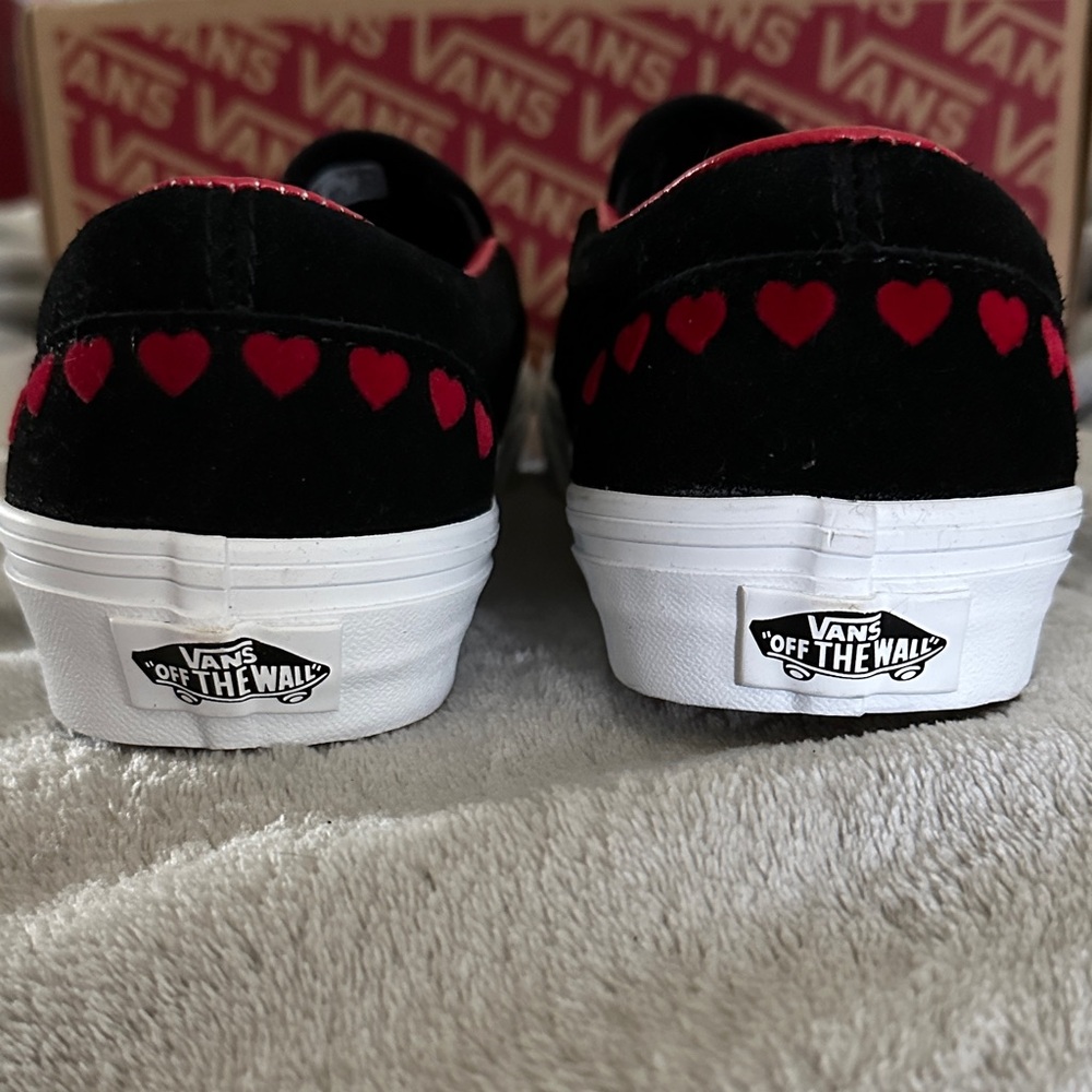 NWOT Unique Vans Black Suede Slip-On Sneakers with Red Heart Trim - Picture 4 of 6